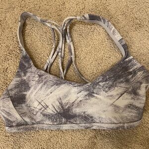 Lululemon sports bra